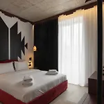 Bazaar Otel Tiran