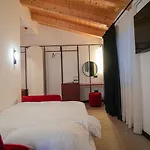Bazaar 4* Tiran