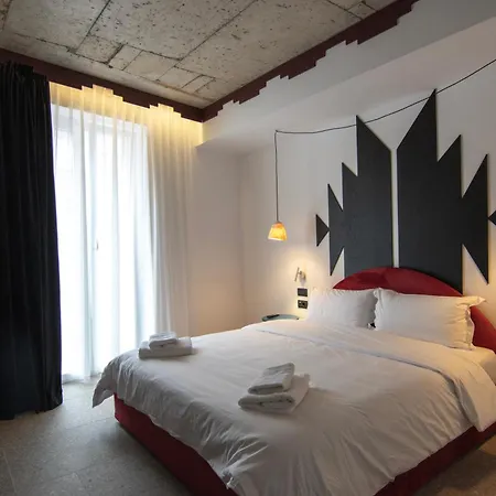 Hotel Bazaar Tirana