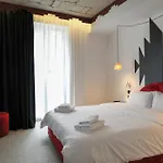 Bazaar Hotel