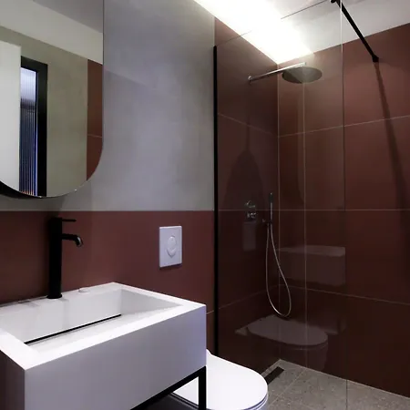 Bazaar Hotell Tirana